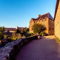 Découvrez les 5 villages bretons les plus charmants pour des vacances inoubliables : des petites communes en Bretagne pleines de charme qu'il serait dommage de manquer